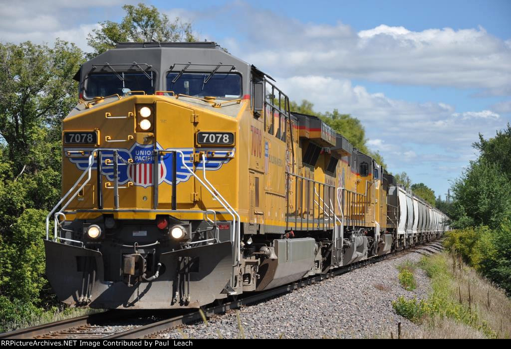 Southbound manifest on the Spine Line